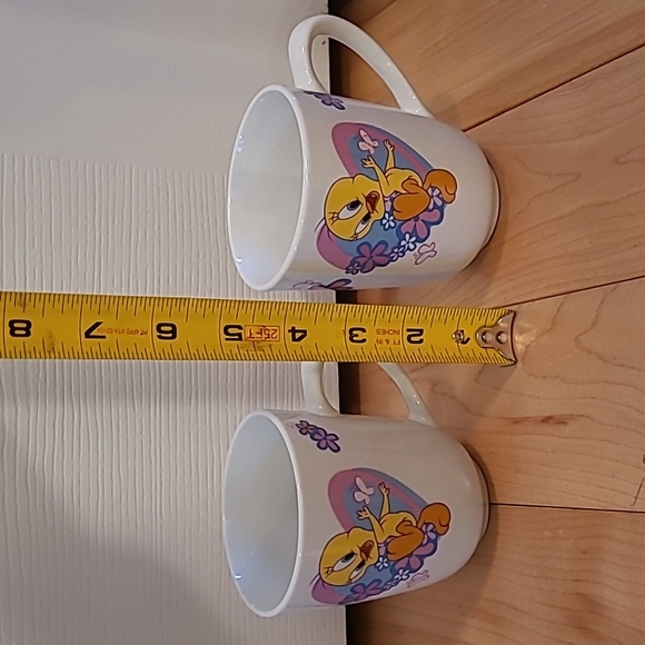 Gibson Looney Tunes tweety bird hearts/flowers plates, bowls, and mugs - Picture 7 of 8
